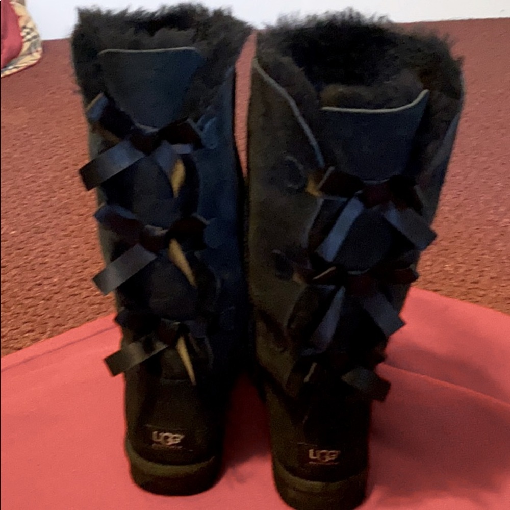 Ugg Bailey Bow Tall Black Great Condition!